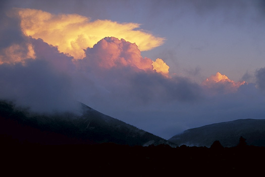 �ʉ_ - �_�̕��R��